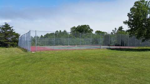 VICTORIA PARK , supervised swimming pool, children's playground, tennis courts, baseball field and p